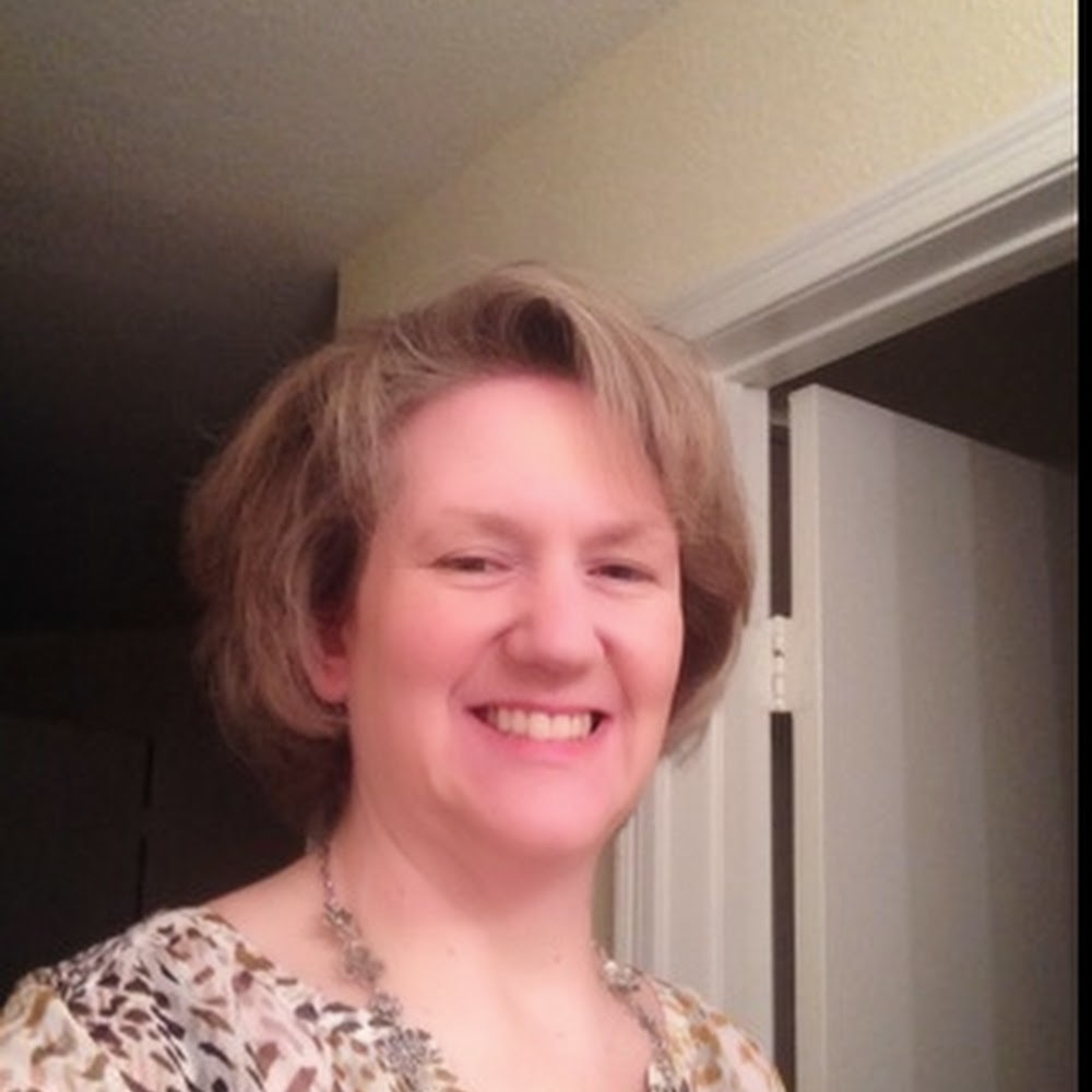 Meet your Posher, Elli